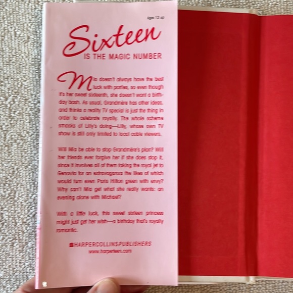 📚2/$6 Sweet Sixteen Princess #7.5 in The Princess Diaries Series - Picture 7 of 12